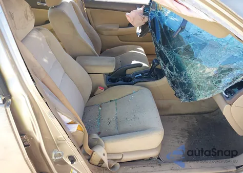 2005 Honda Accord 2.4 Lx from USA, damaged, VIN 1HGCM56435A095634